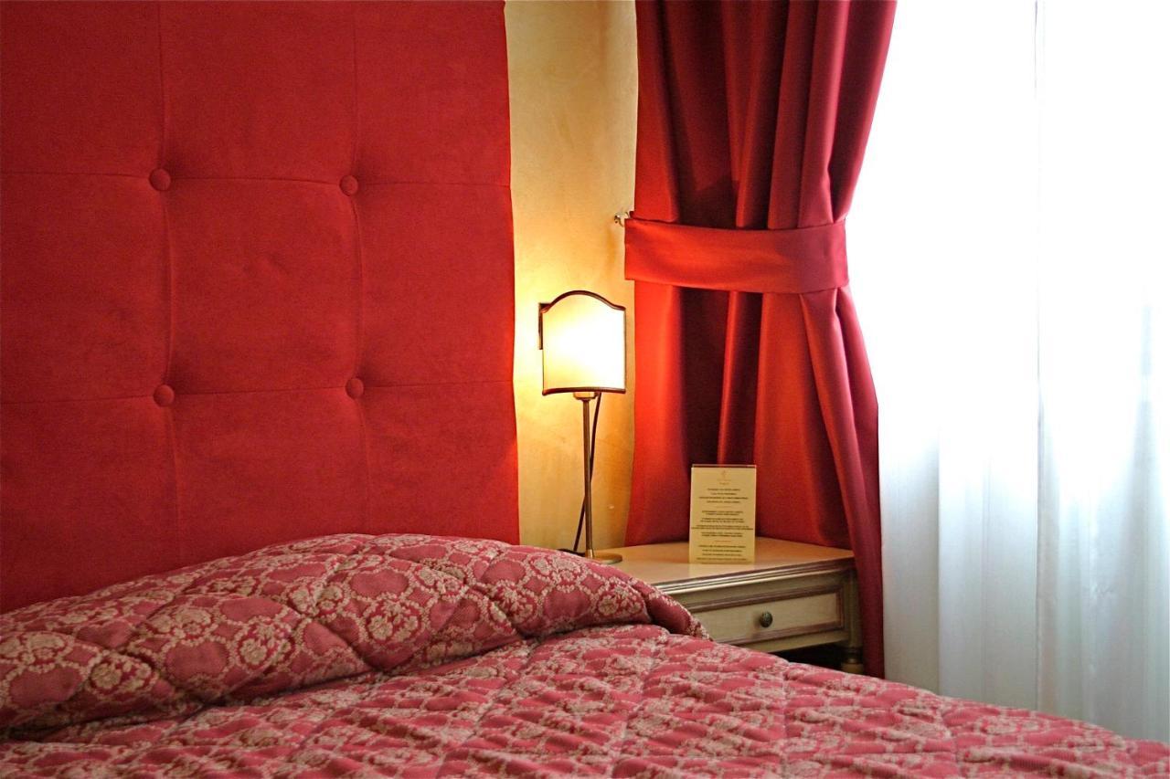 Hotel Fiordigigli L'Aquila Luaran gambar
