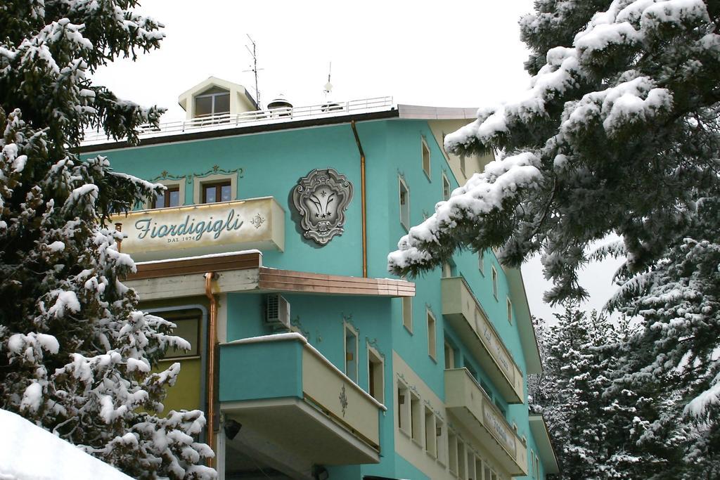 Hotel Fiordigigli L'Aquila Luaran gambar