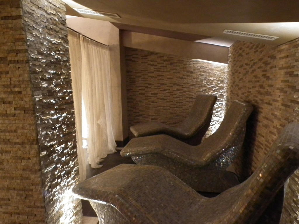 Hotel Fiordigigli L'Aquila Luaran gambar