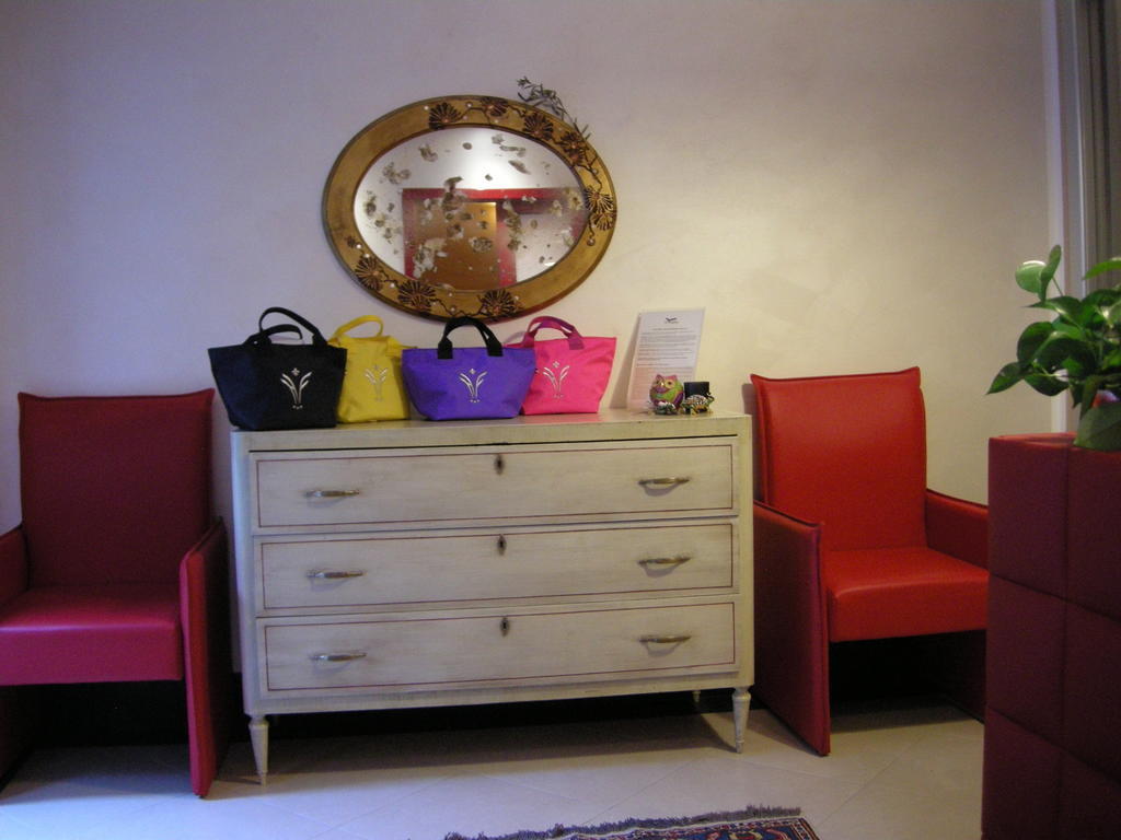 Hotel Fiordigigli L'Aquila Luaran gambar
