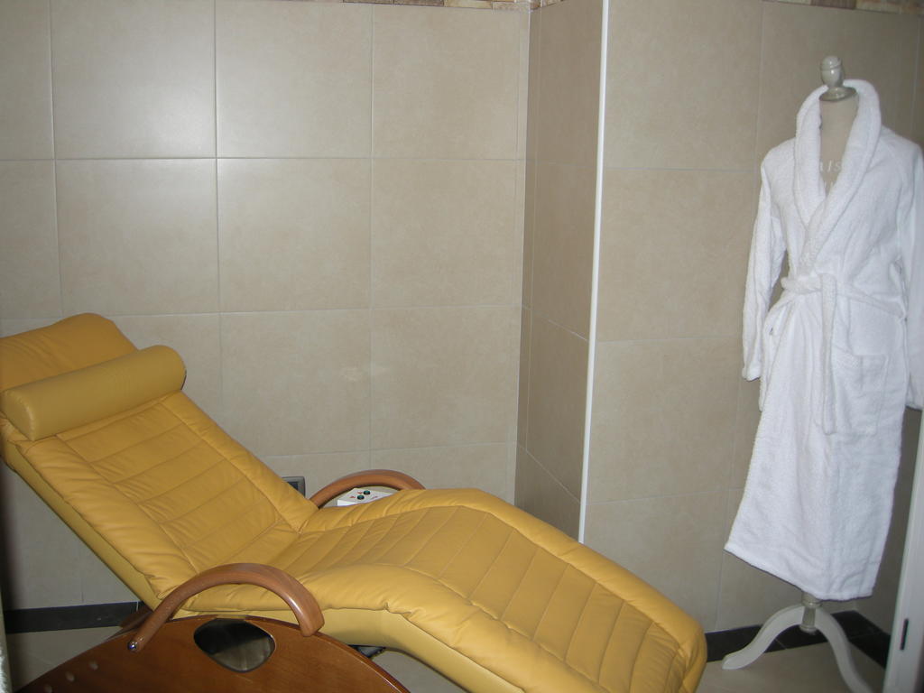 Hotel Fiordigigli L'Aquila Luaran gambar